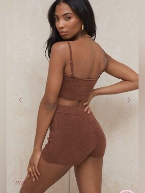 House of CB Chocolate Fluffy Knit High Waisted Shorts - size small